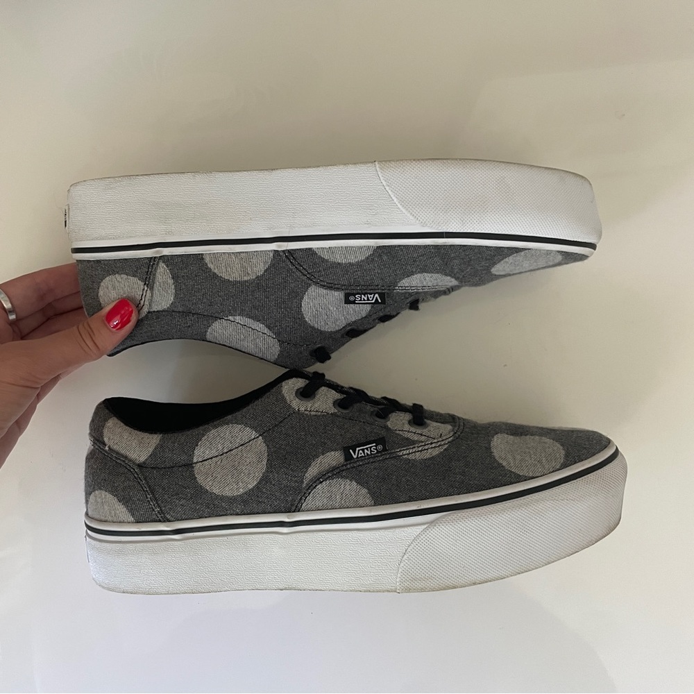 Platform vans - Picture 3 of 5